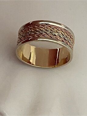 14 K solid gold ring